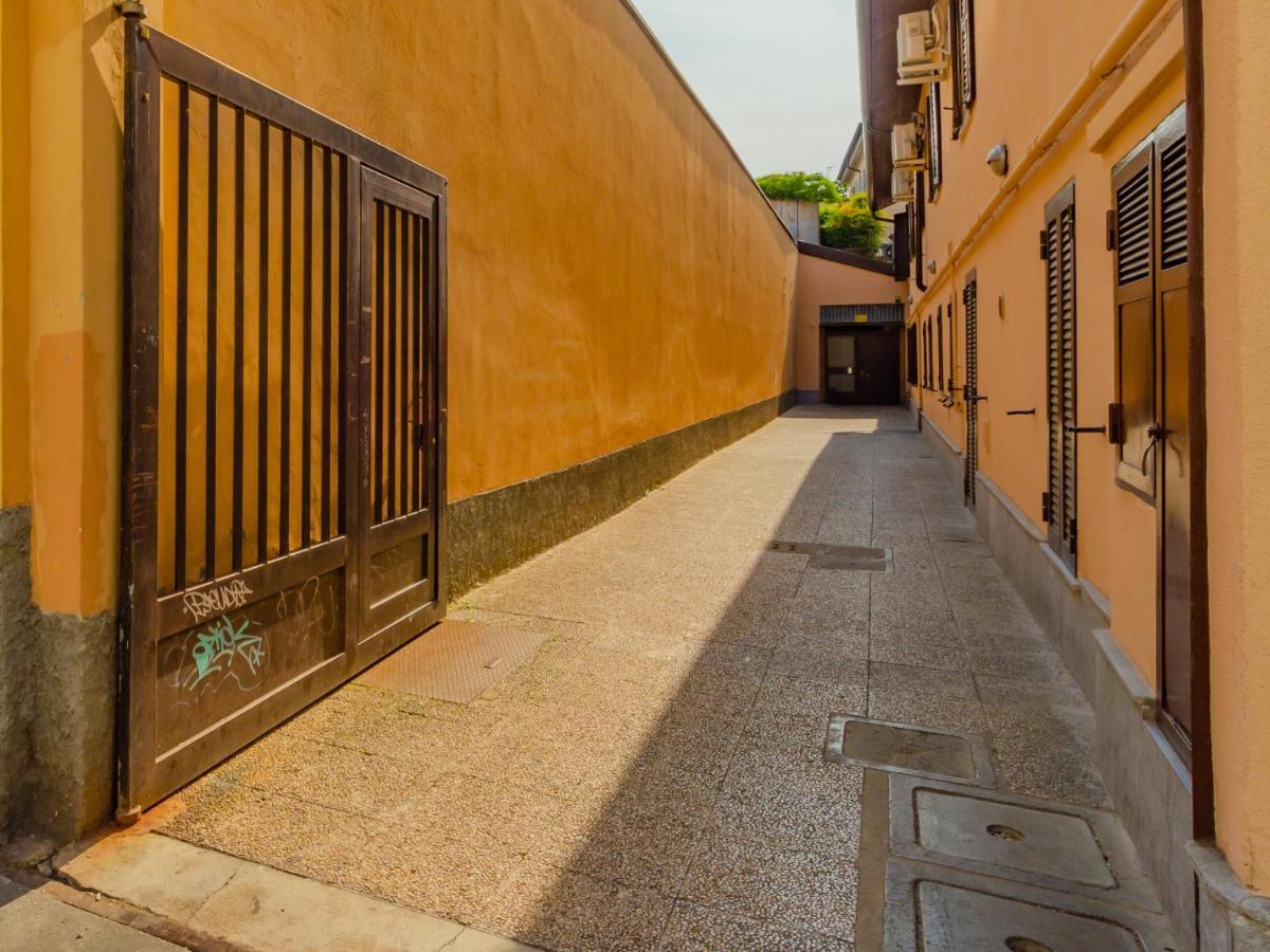 Navigli-Tortona - Aesthetic Suite Milão Exterior foto